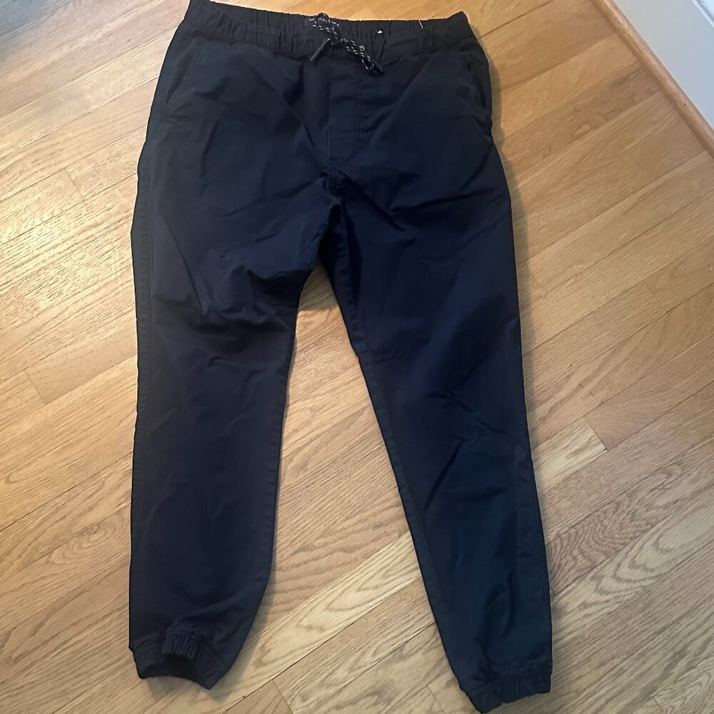 American Eagle Men's Chino Joggers in Black in Medium